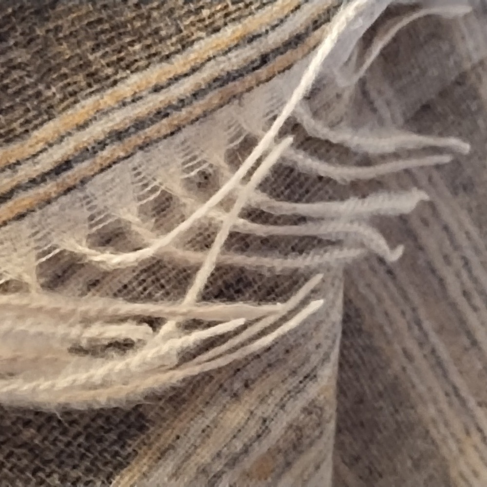 Scarf - Picture 5 of 5